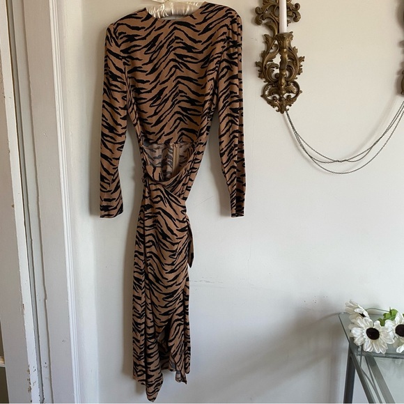 REFORMATION TAN MAURITA ANIMAL PRINT MIDI DRESS - Picture 4 of 14